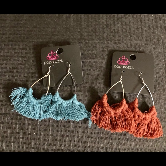 Yarn fringe earrings